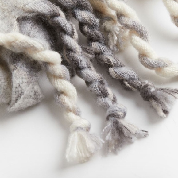 Gray Checked Scarf - Picture 2 of 2